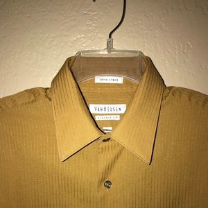 Van Heusen button down